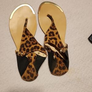 Rouge Helium Leopard and Black Sandals